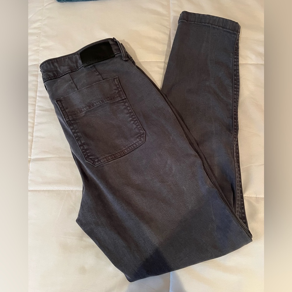 Calvin Klein Utility Washed Twill Women’s 
Pants. Blue/Grey Color. Size 28